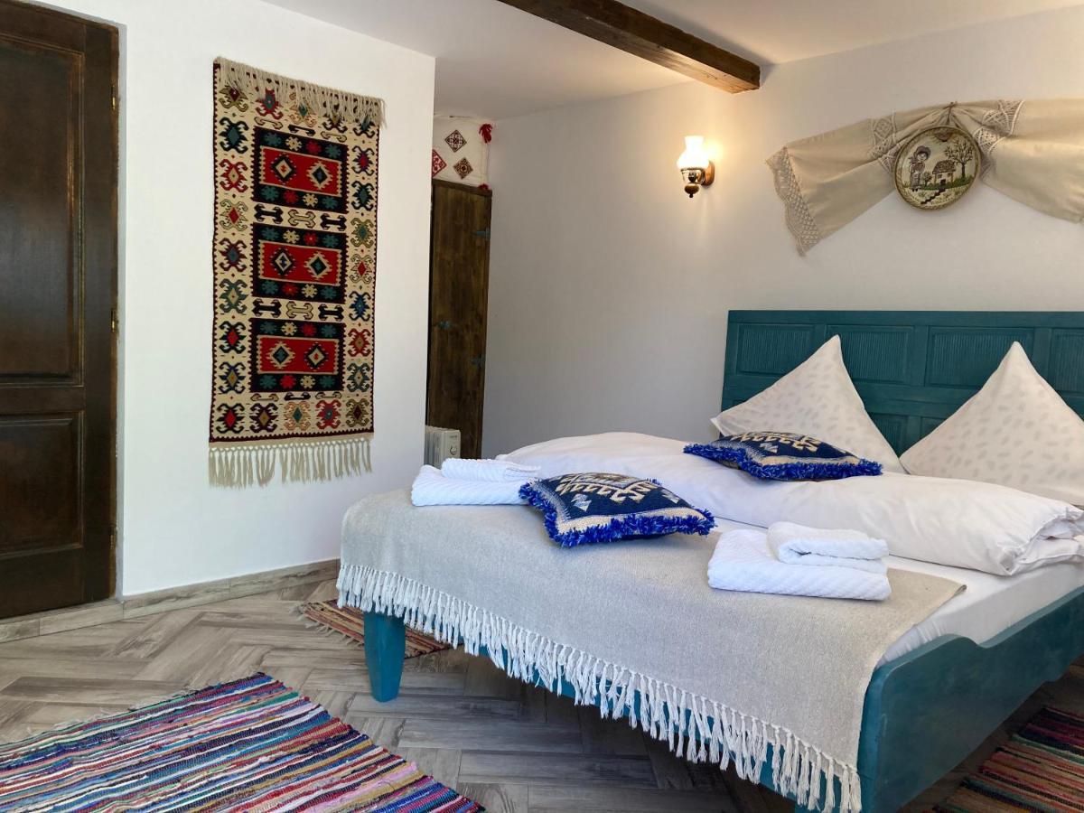 Hotel Casa Soarelui à Murighiol Extérieur photo