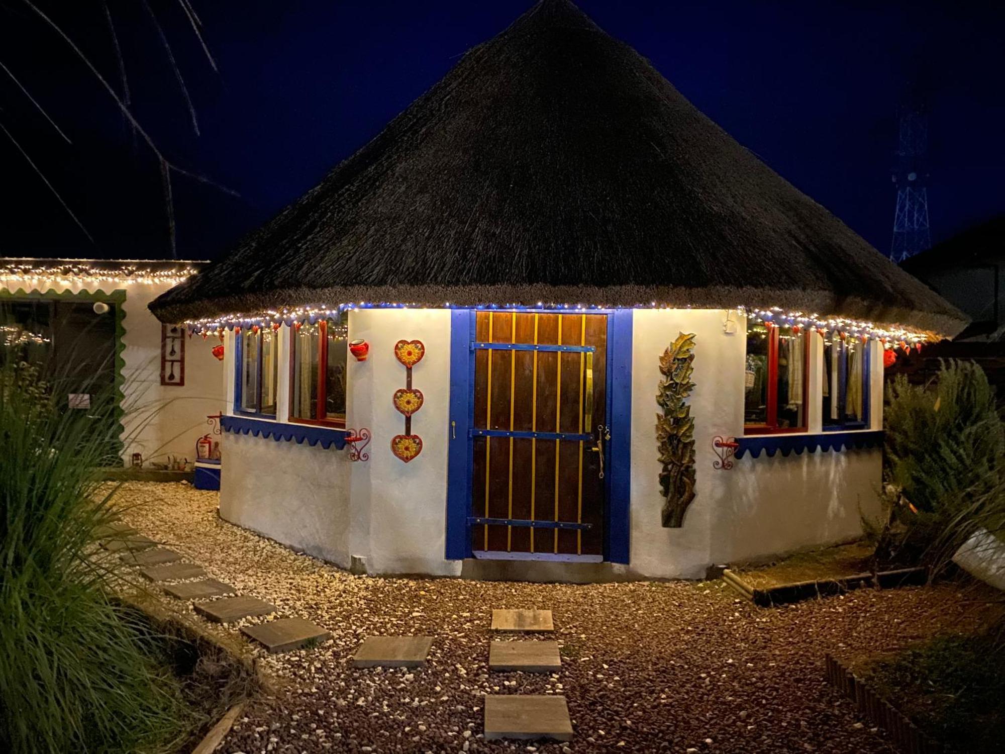 Hotel Casa Soarelui à Murighiol Extérieur photo